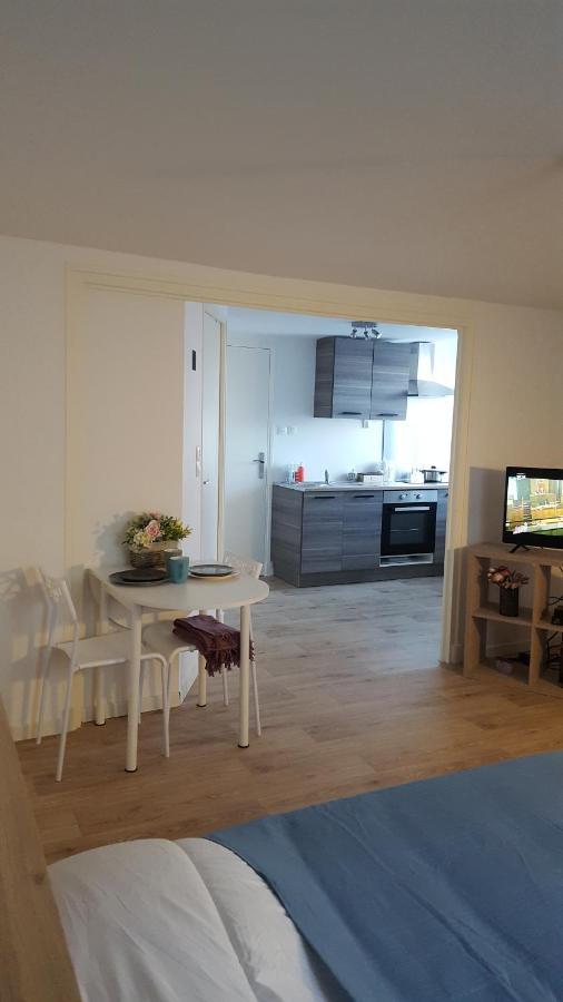 Studios Tout Equipes Cosne-sur-Loire Zewnętrze zdjęcie